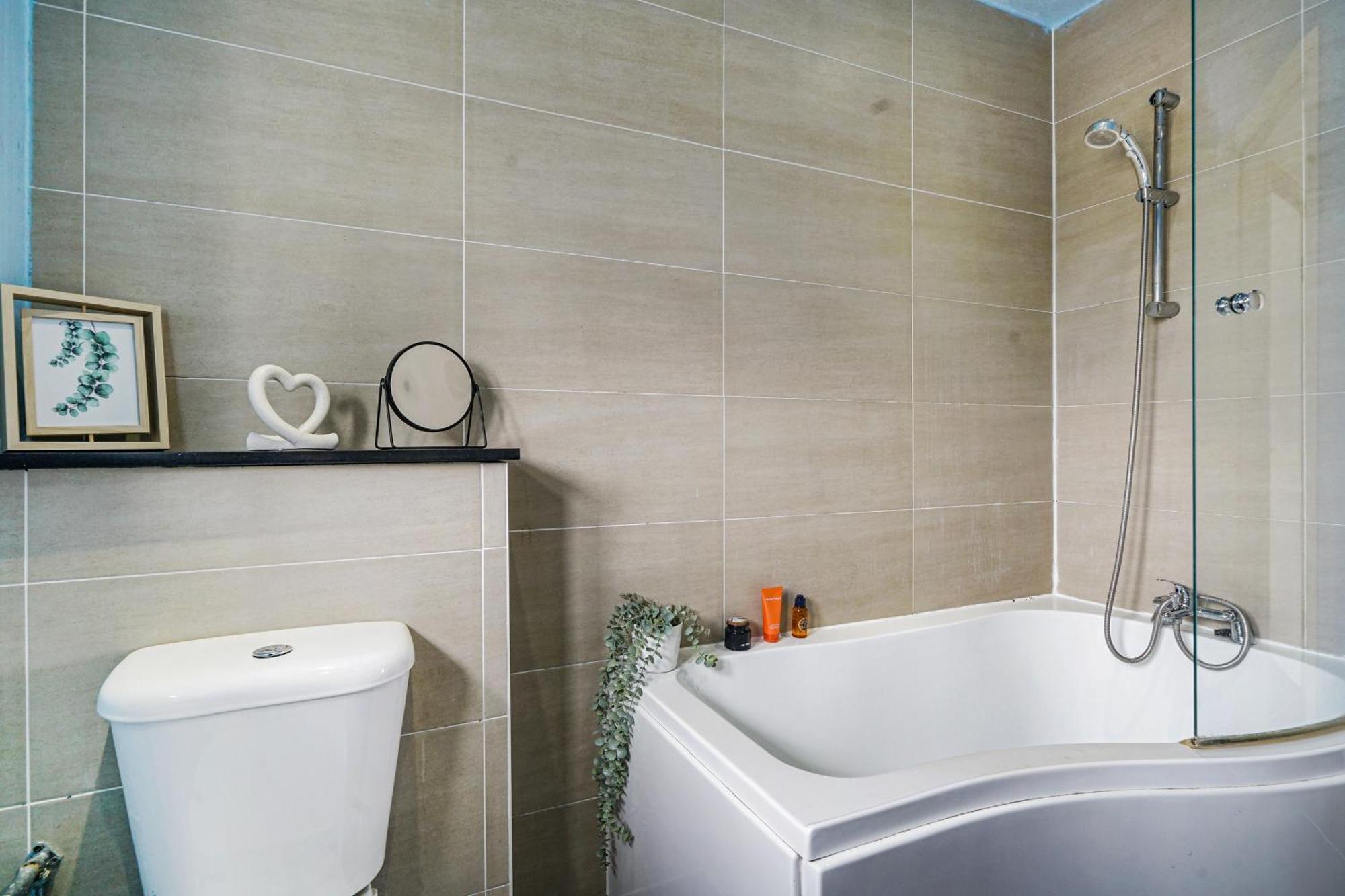 Spa Shower I 4Bed 3Bath I Sleeps X9 I Parking X2 Elstree Exterior foto