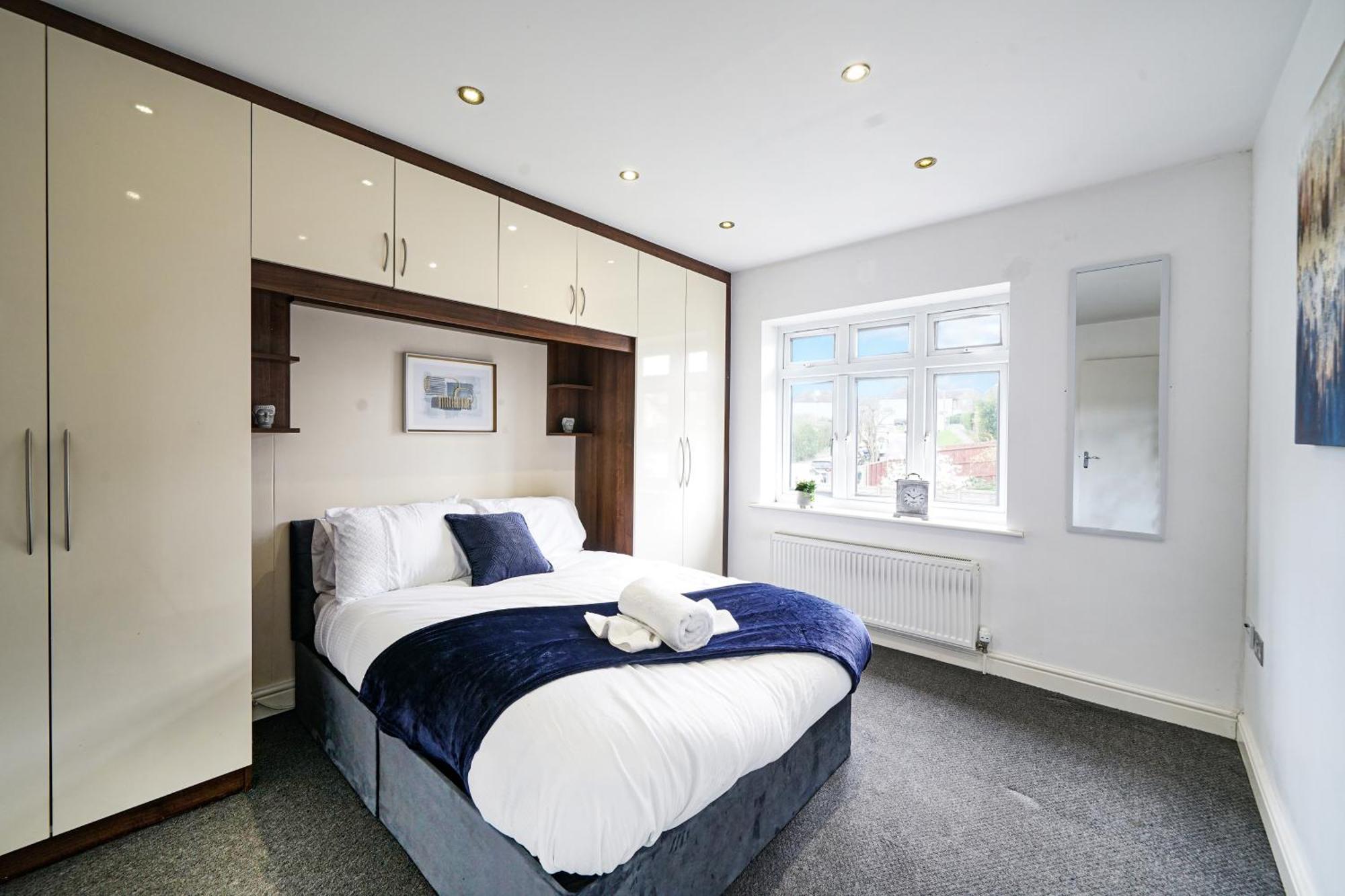 Spa Shower I 4Bed 3Bath I Sleeps X9 I Parking X2 Elstree Exterior foto